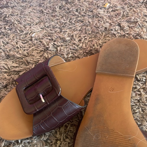H&M Buckle Slides - Picture 4 of 4